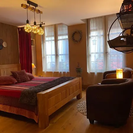 Гостьовий будинок Au Bois Normand 3*